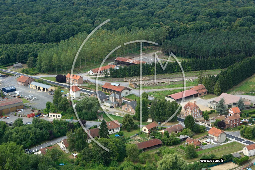 Photo arienne de Coucy-le-Chteau-Auffrique