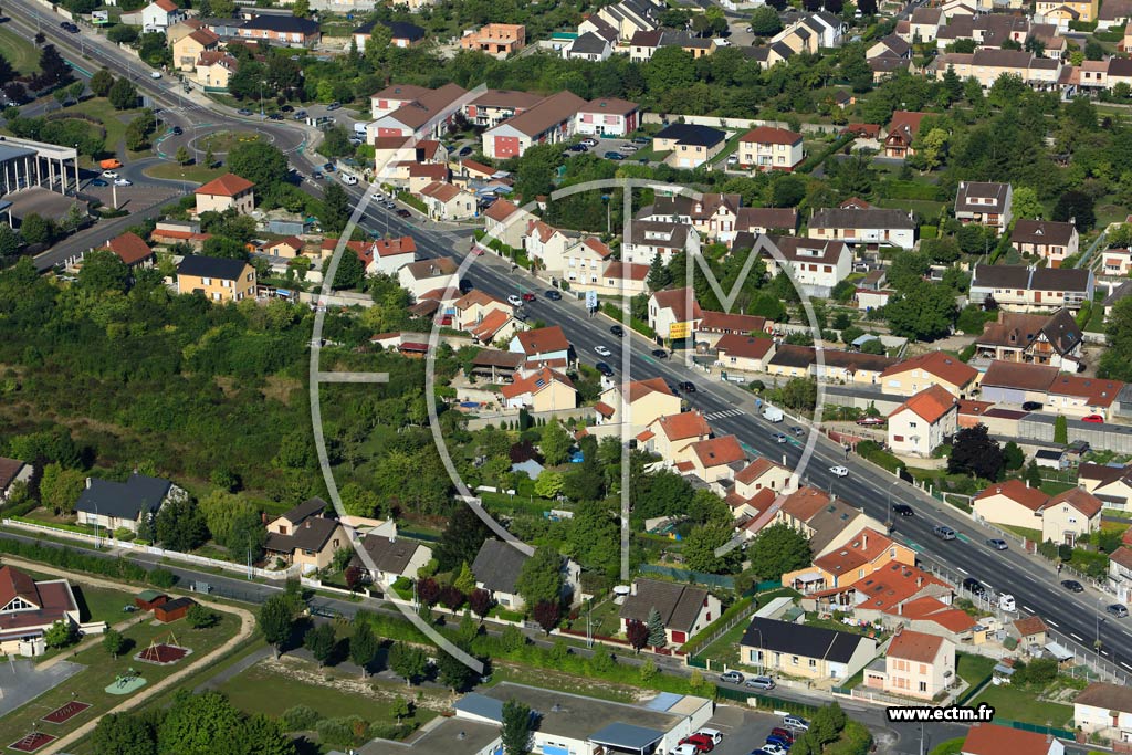 Photo arienne de Fagnires (Quartier les Collines)