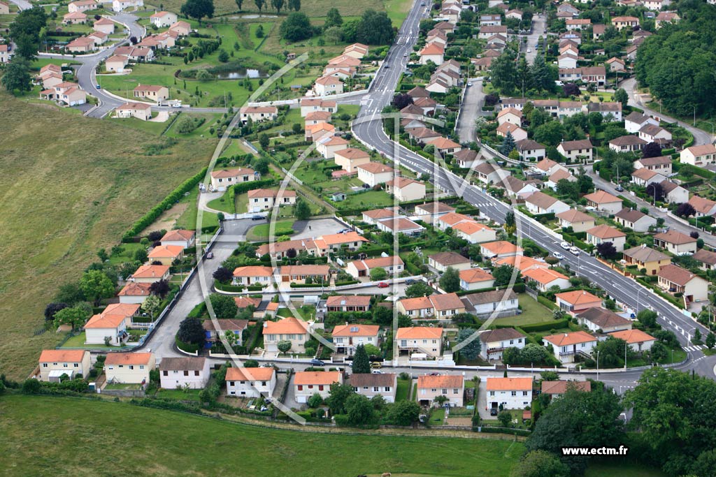 Photo arienne de Le Palais-sur-Vienne (Beauvais)