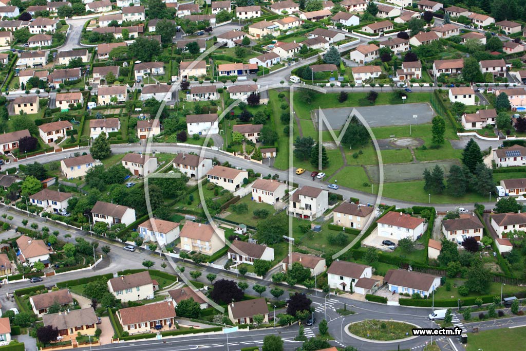 Photo arienne de Le Palais-sur-Vienne (Beauvais)