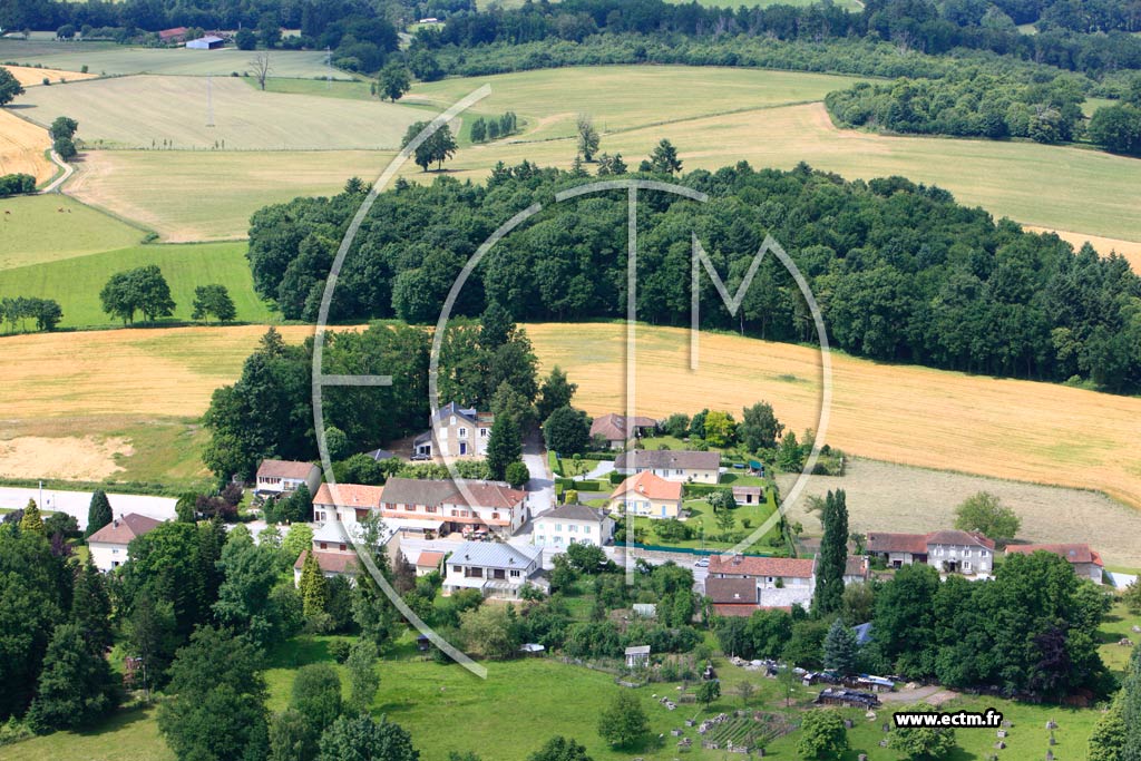 Photo arienne de Saint-Just-le-Martel (Les Chabannes)