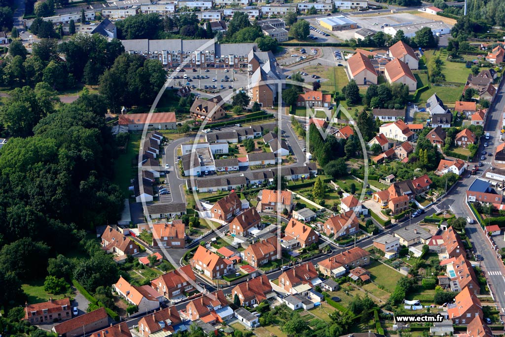 Photo arienne de Longuenesse (Quartier de l'Htel de Ville)