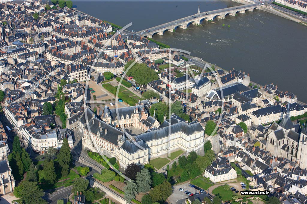 Photo arienne de Blois (Chteau Royal de Blois)