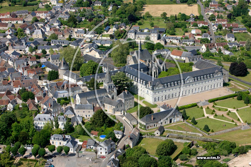 Photo arienne de Pontlevoy (Abbaye de Pontlevoy)