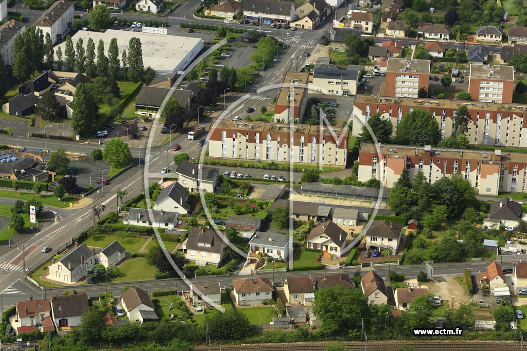 Photo arienne de Gien (Quartier Croix Saint-Simon)