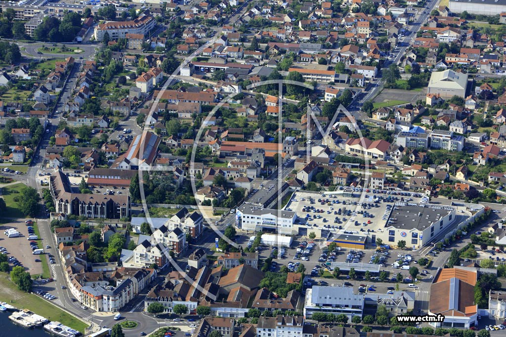 Photo arienne de Auxerre (Saint-Gervais)