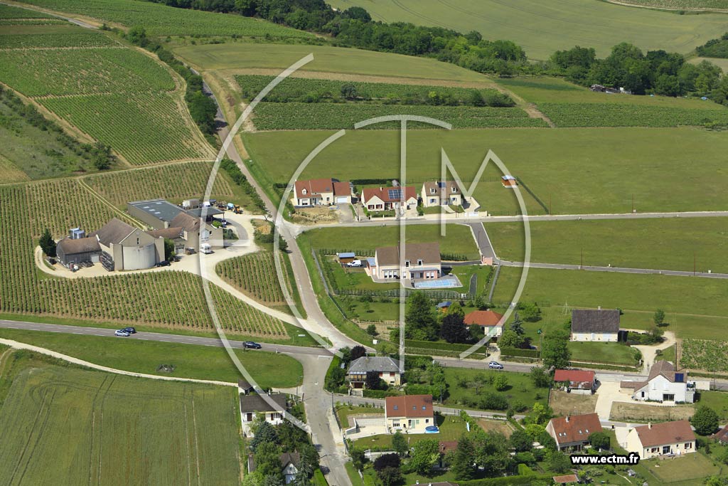 Photo arienne de Saint-Bris-le-Vineux (Petit Pont)