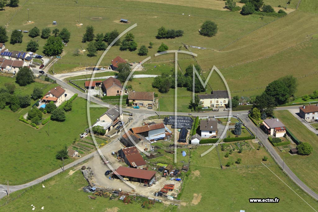 Photo arienne de Fontaine-ls-Luxeuil (Route de Fougerolles)