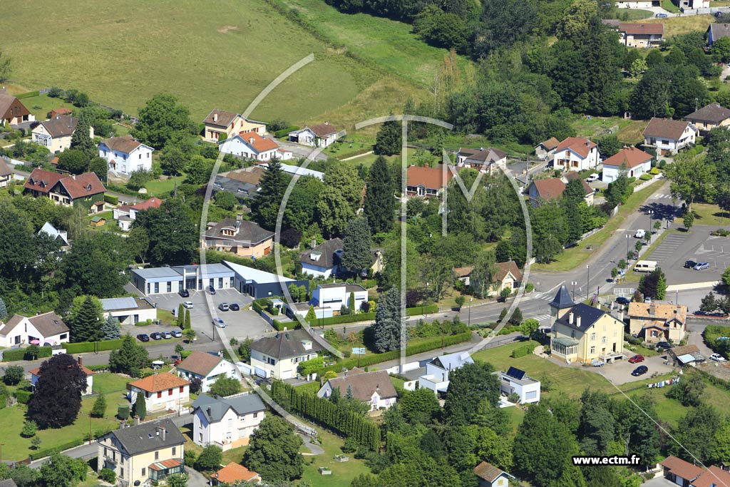 Photo arienne de Luxeuil-les-Bains (le Haut Bourey)