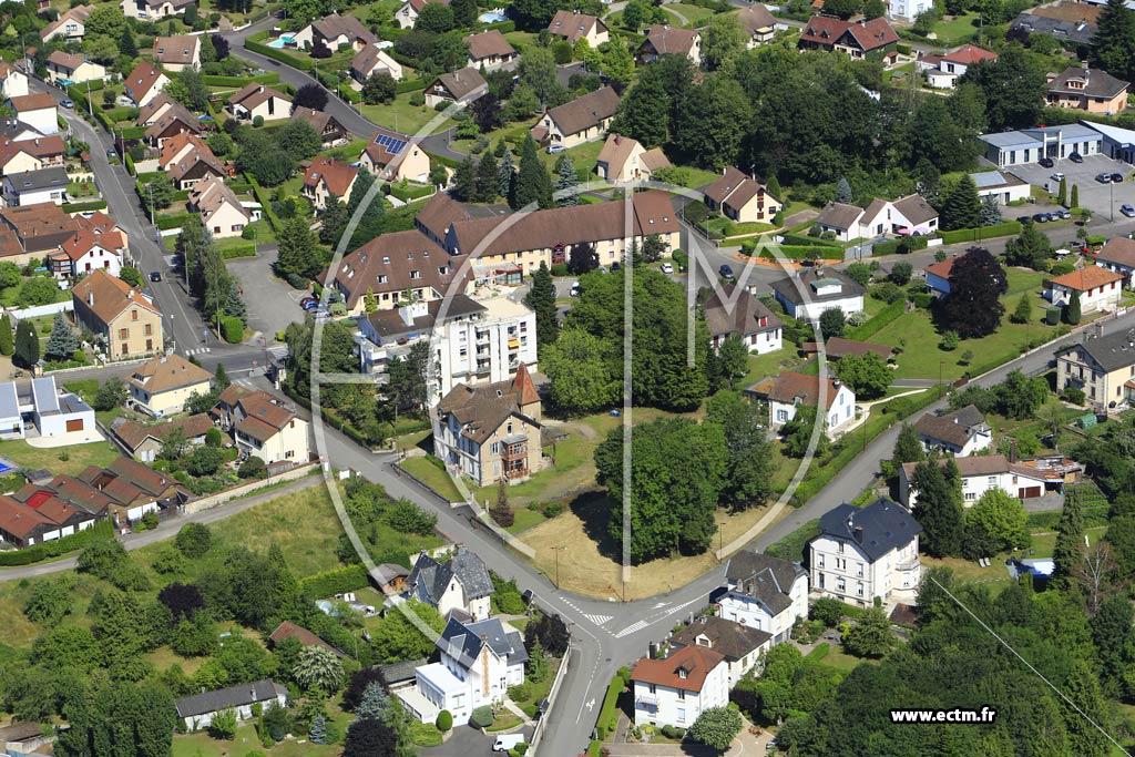 Photo arienne de Luxeuil-les-Bains (le Haut Bourey)