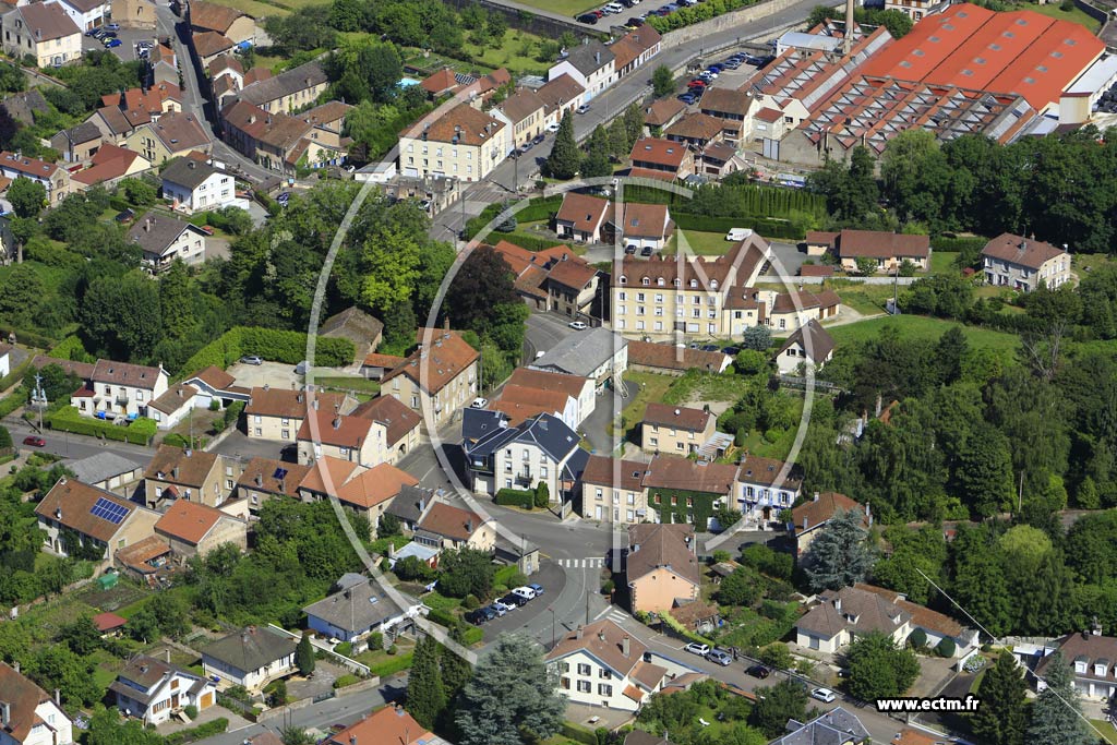 Photo arienne de Luxeuil-les-Bains (Rue Aristide Briand)