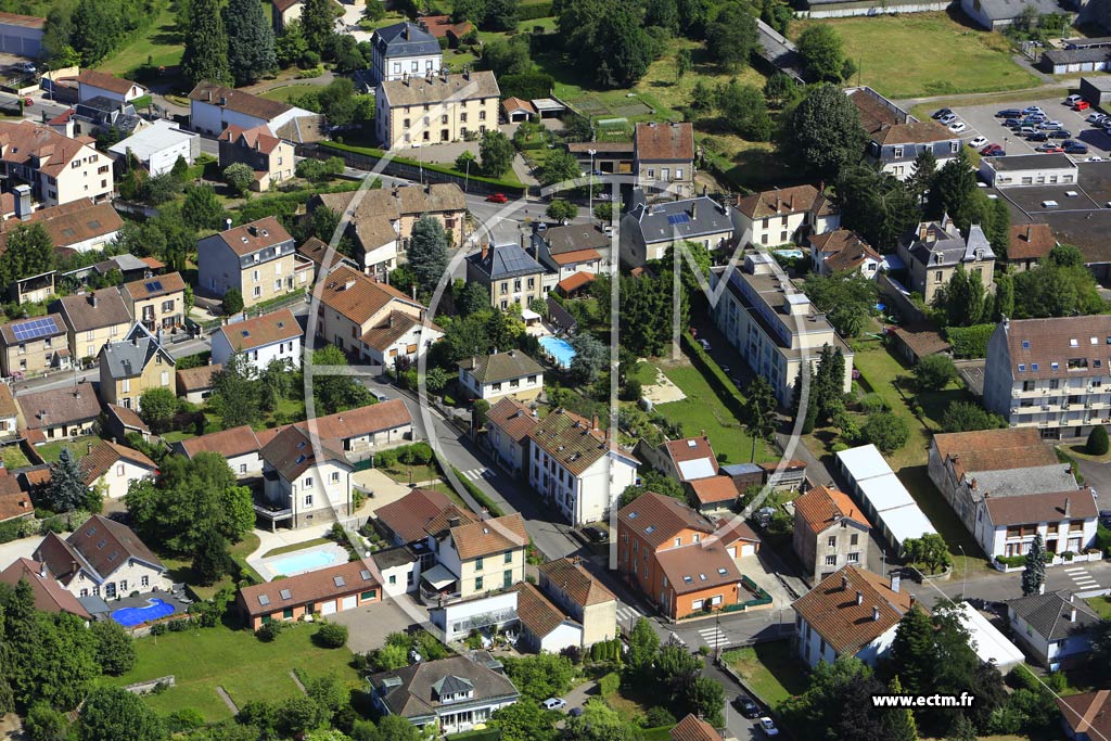 Photo arienne de Luxeuil-les-Bains (Rue Henri Baumont)