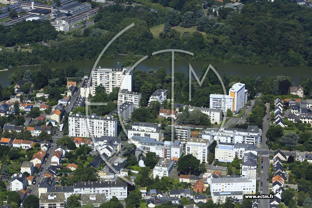 Photo arienne de Nantes (Quartier de la Basilique St-Donatien et St-Rogatien)