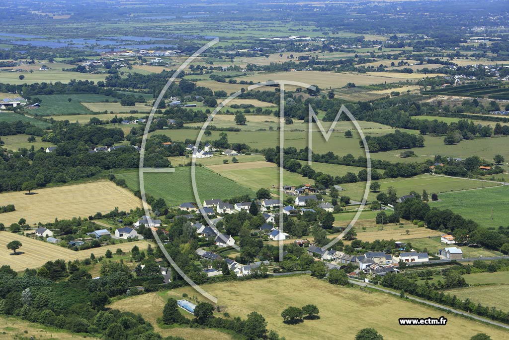 Photo arienne de Saint-Mars-du-Dsert (la Goulire)