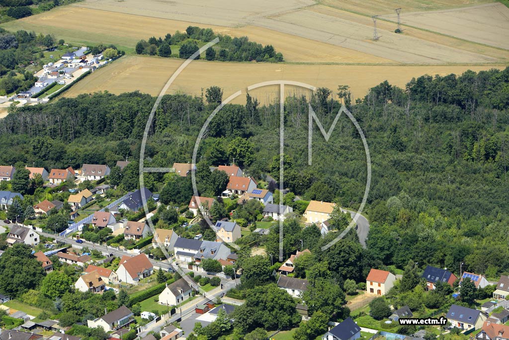 Photo arienne de La Ville-du-Bois (les Joncs Marins)