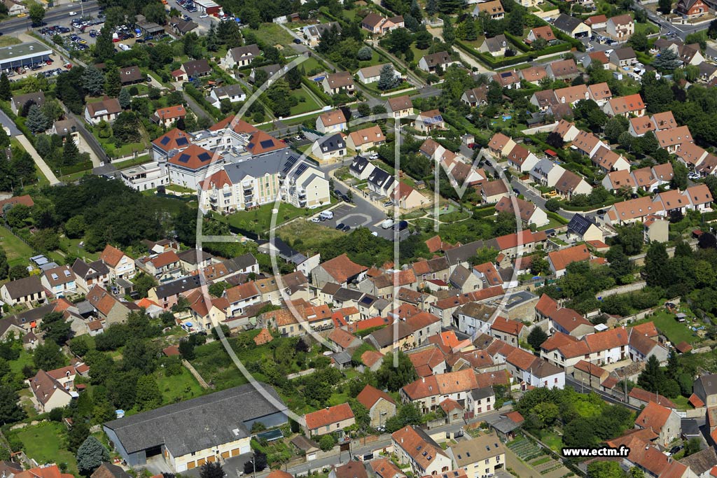 Photo arienne de Leuville-sur-Orge (la Grce de Dieu)