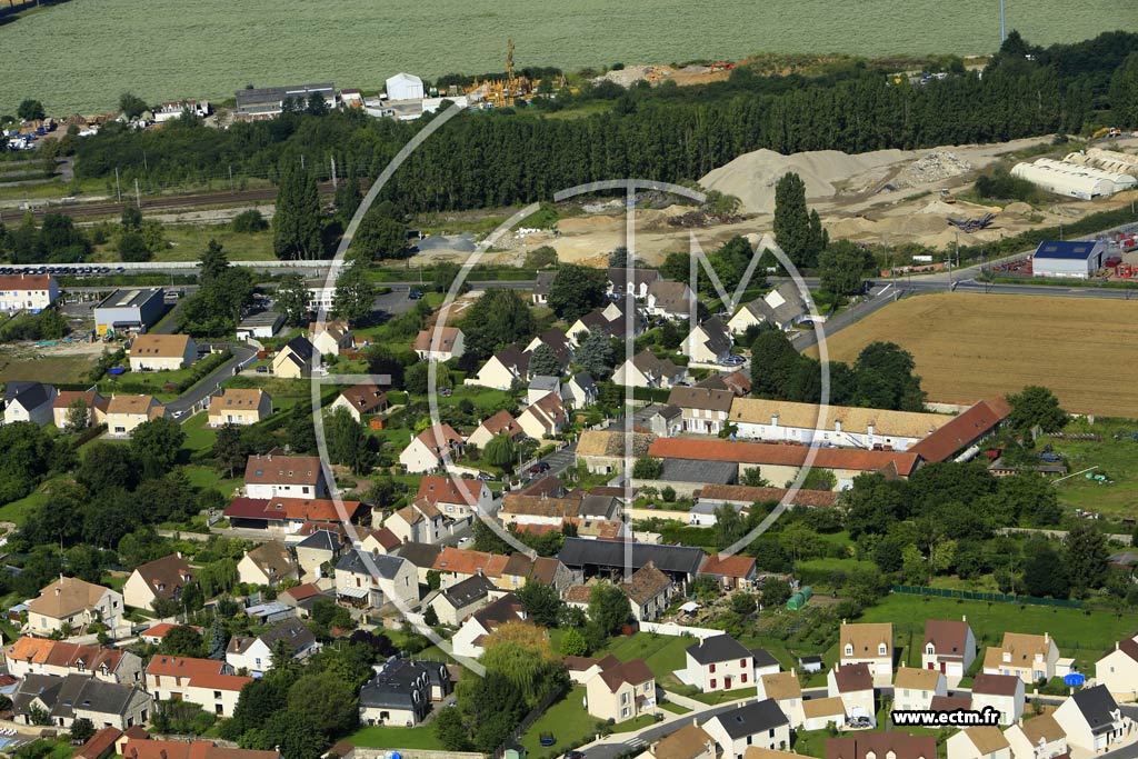 Photo arienne de Marolles-en-Hurepoix (la Grande Ferme)