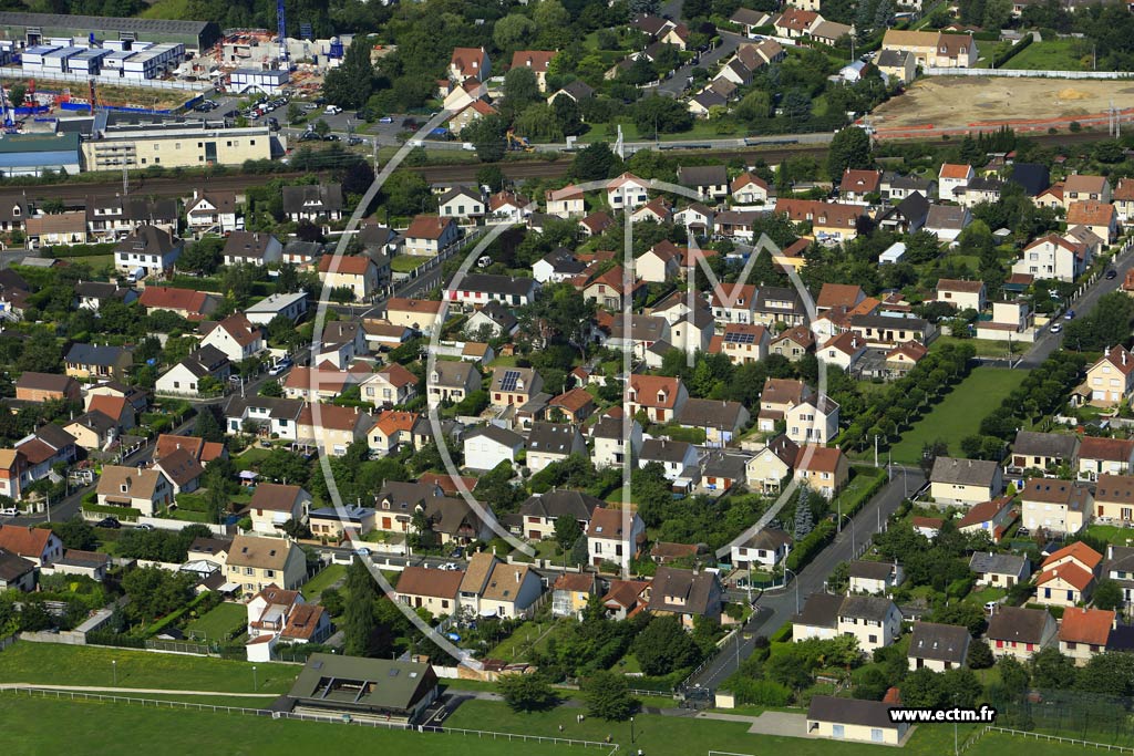 Photo arienne de Marolles-en-Hurepoix (les Terrains Jardins)