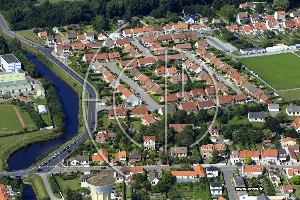 Photo arienne de Calais (Le Petit Courgain est)