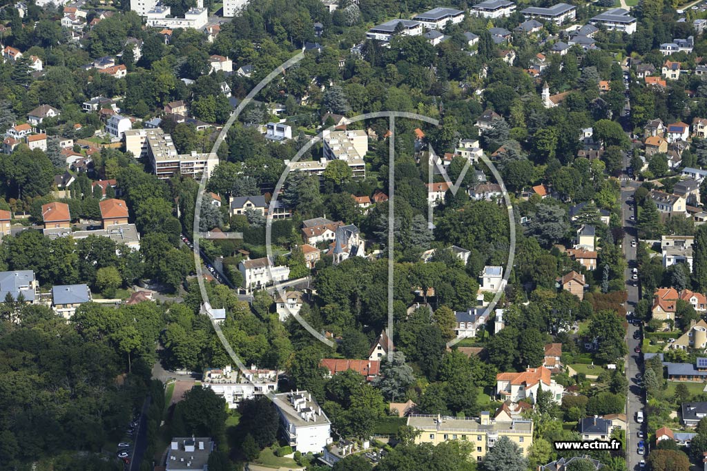 Photo arienne de Garches (Rond-Point du Centre)