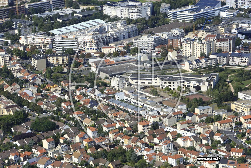 Photo arienne de Nanterre (les Damades)