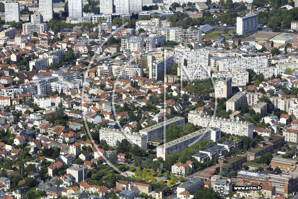 Photo arienne de Suresnes (les Trs Bourgeois)