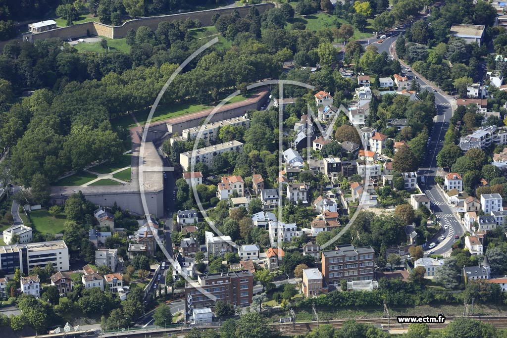 Photo arienne de Suresnes (Mont Valrien)