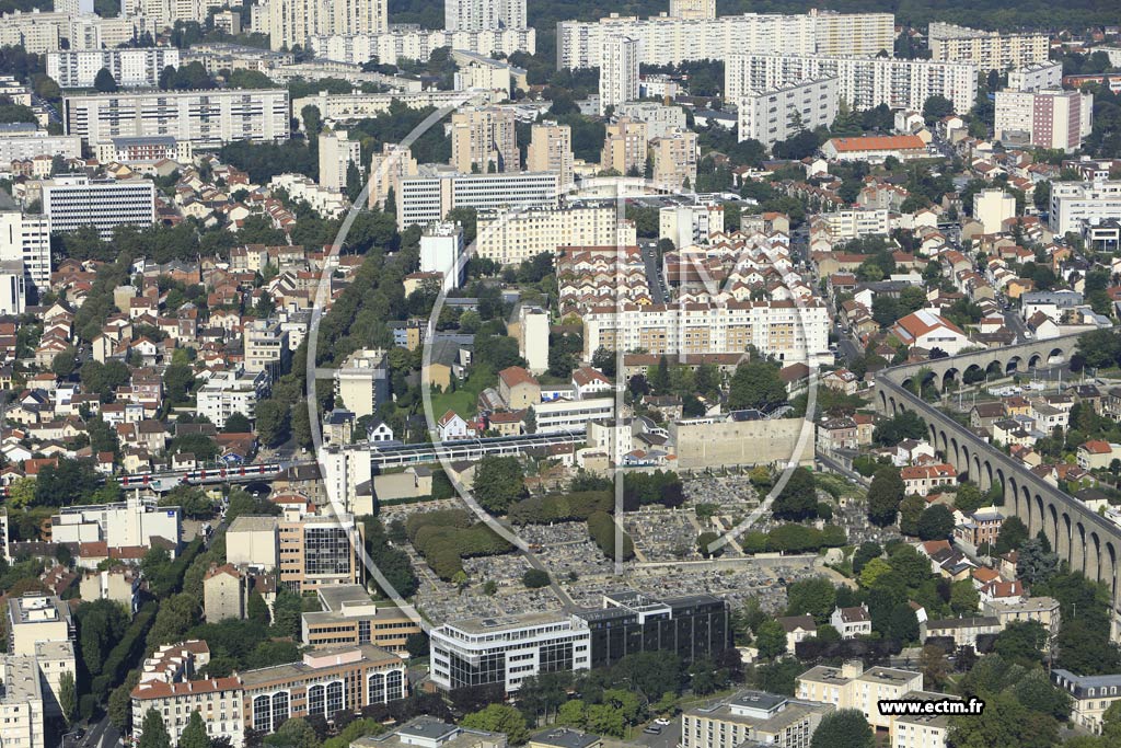 Photo arienne de Cachan (le Coteau)