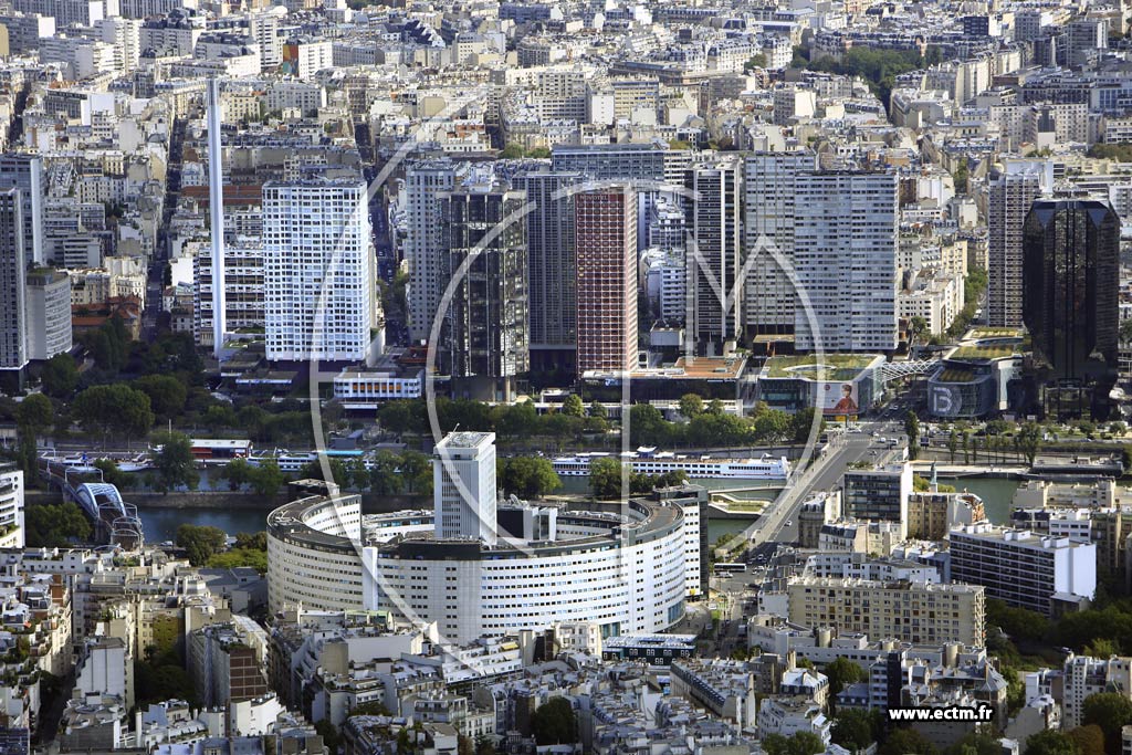 Photo arienne de Paris 16e arr. (Maison de la Radio)