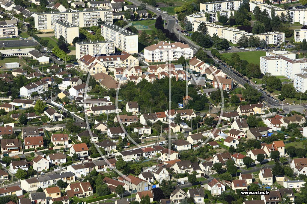 Photo arienne de Limay (Quartier de l'Avenue de la Paix)