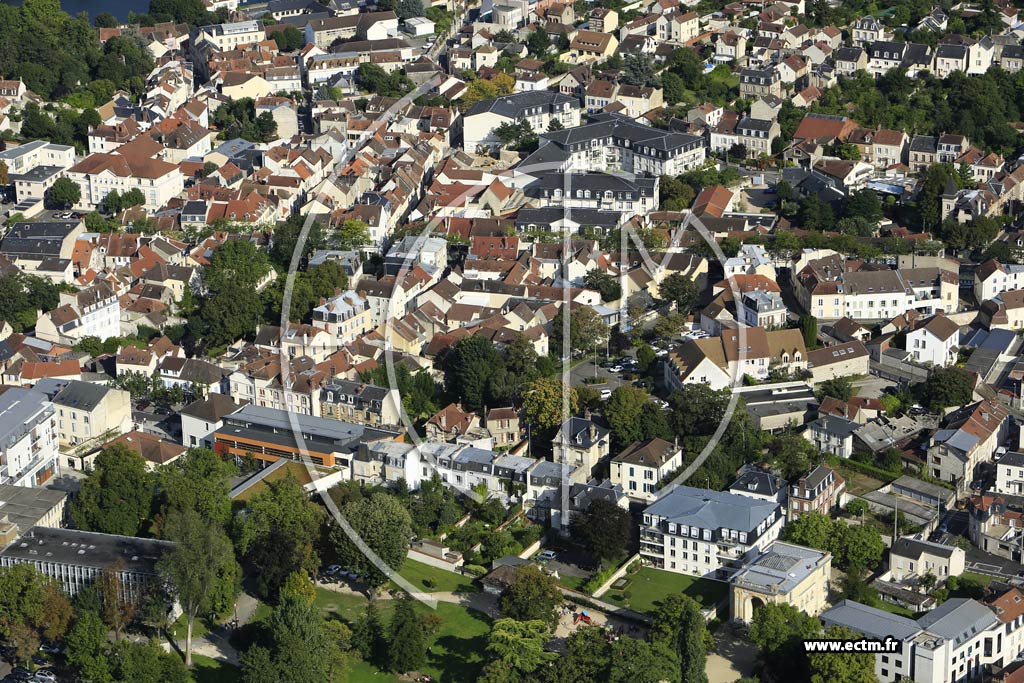 Photo arienne de Mantes-la-Jolie (Centre)