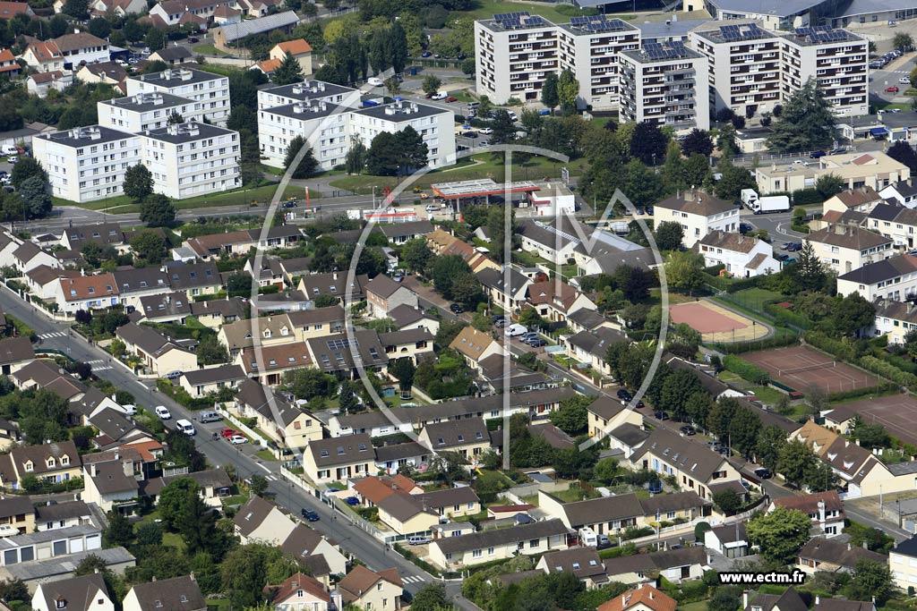 Photo arienne de Les Clayes-sous-Bois (le Cottage)