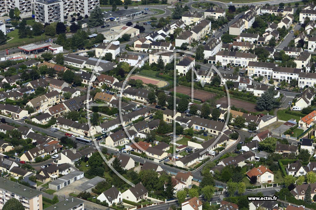 Photo arienne de Les Clayes-sous-Bois (le Cottage)