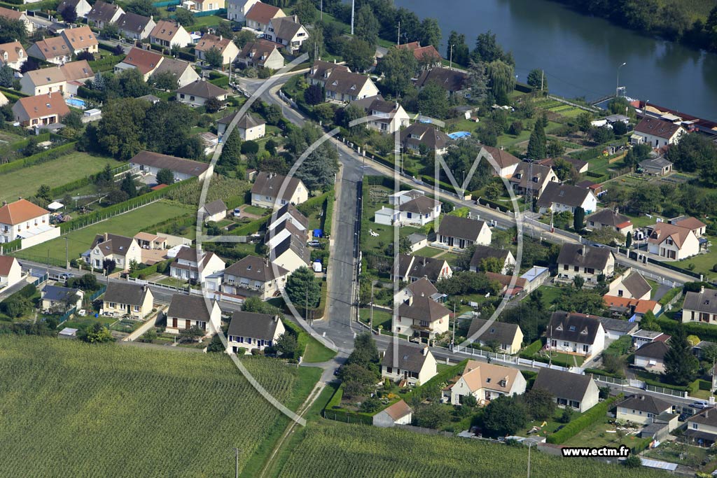 Photo arienne de Pont-Sainte-Maxence (le Moulin  Vent - Sarron)