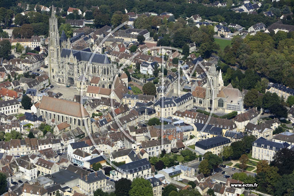 Photo arienne de Senlis (Centre)