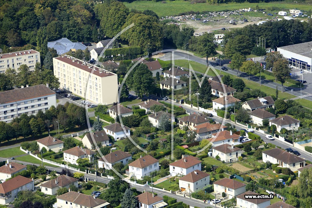 Photo arienne de Senlis (Faubourg des Arnes)