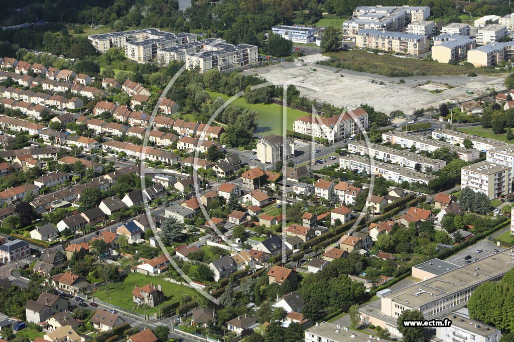 Photo arienne de Vigneux-sur-Seine (le Parc du Chteau)