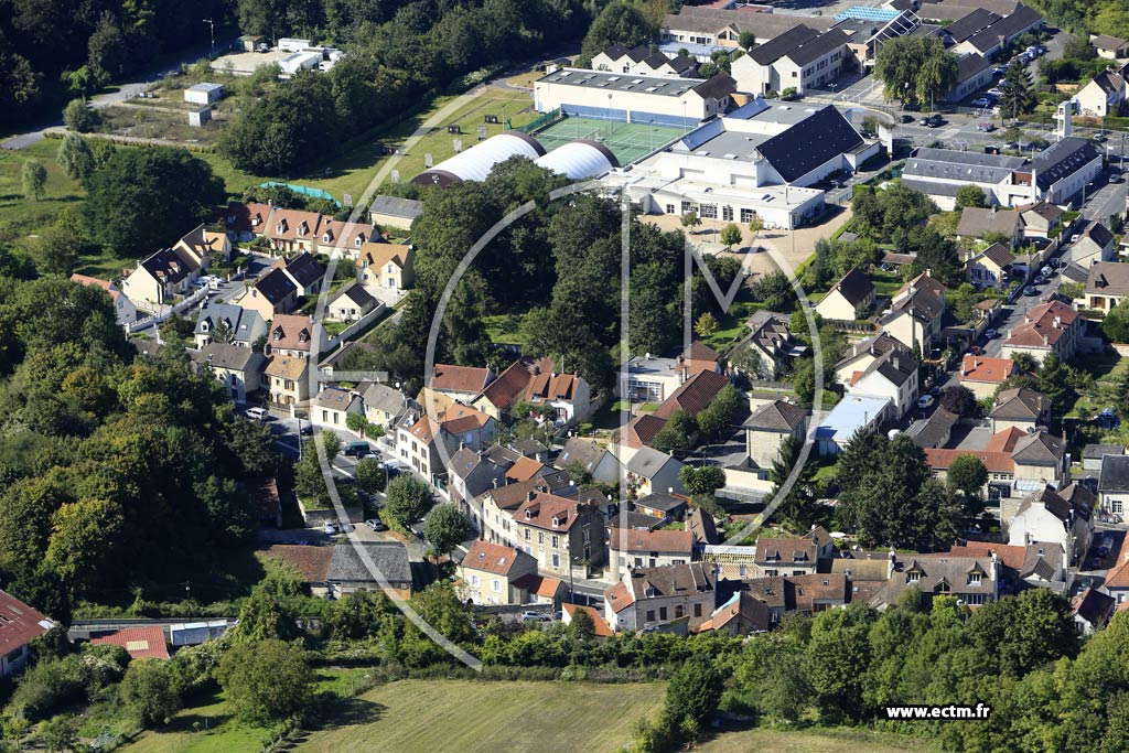 Photo arienne de Mry-sur-Oise (les Prs de la Grange)