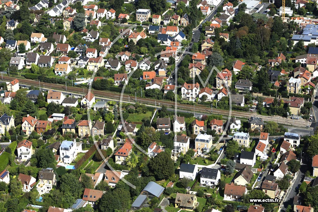 Photo arienne de Saint-Leu-la-Fort (les Quartiers)