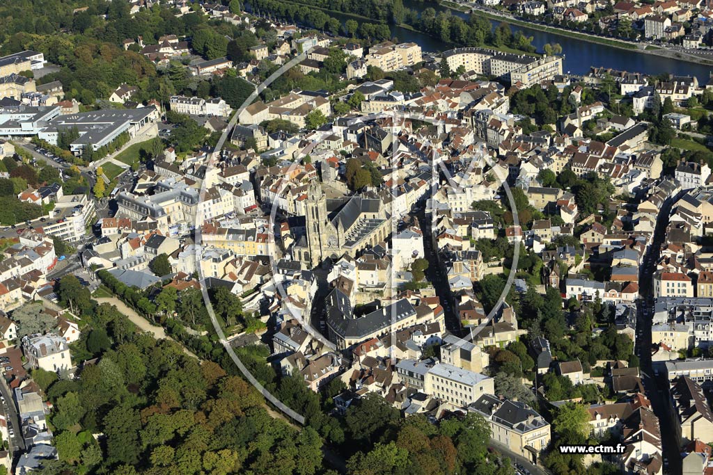 Photo arienne de Pontoise (Centre)