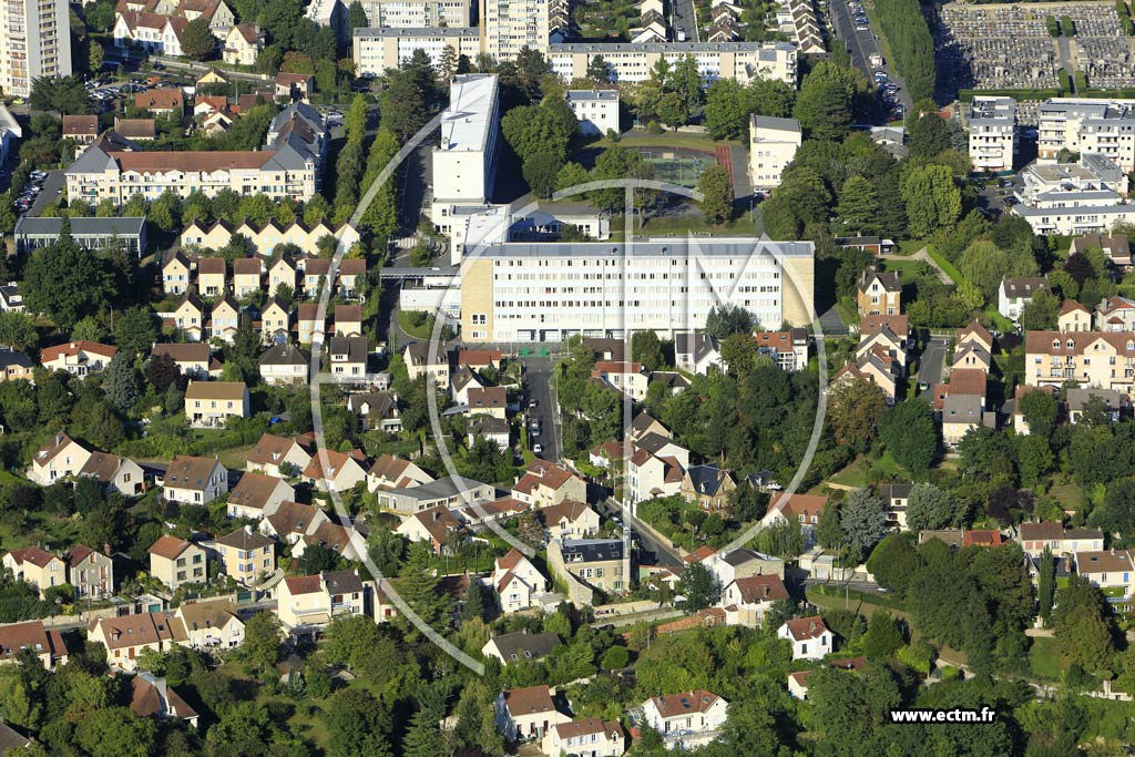 Photo arienne de Pontoise (Moulin Bunon - Moulin Gillet)