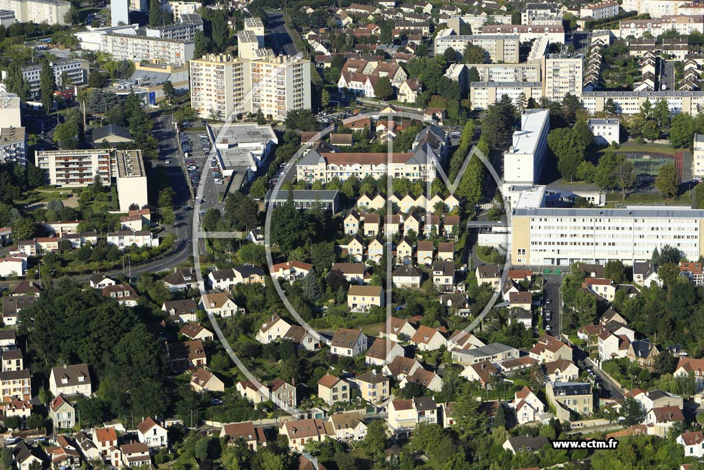 Photo arienne de Pontoise (Moulin Bunon - Moulin Gillet)