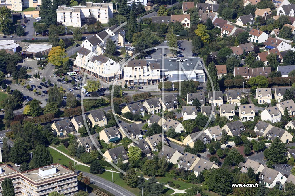 Photo arienne de Verrires-le-Buisson (la Noisette)