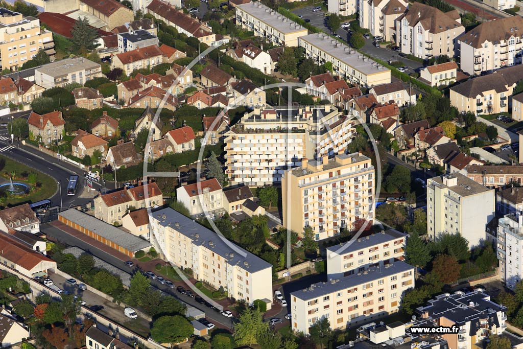 Photo arienne de Melun (Saint-Ambroise)