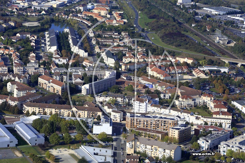 Photo arienne de Savigny-le-Temple (les Rivires)