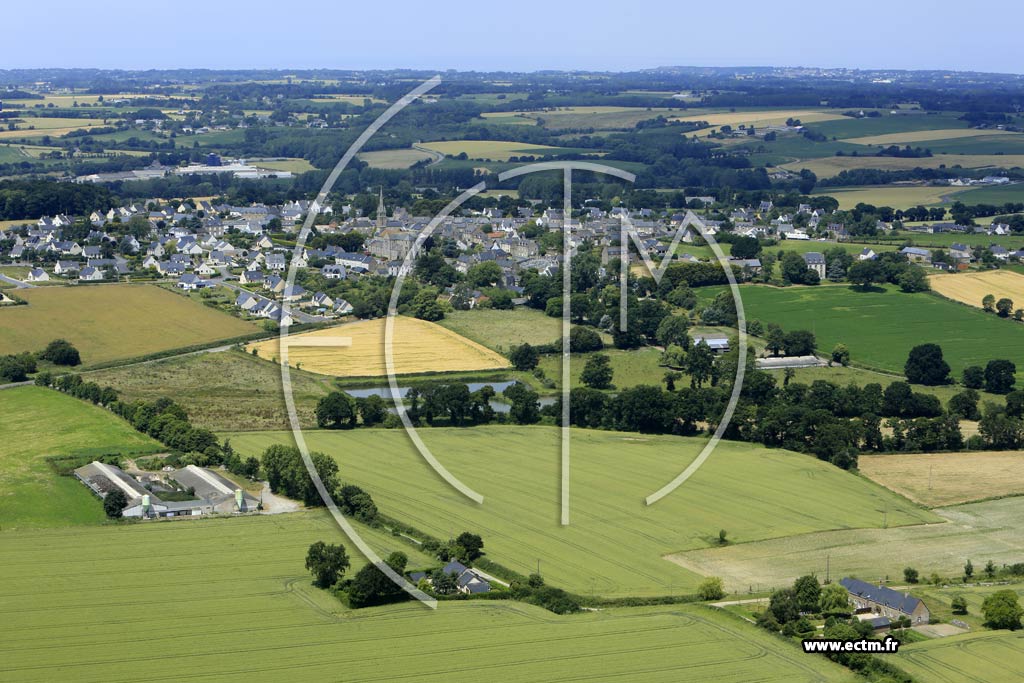 Photo arienne de Hnanbihen (la Grande Touche)