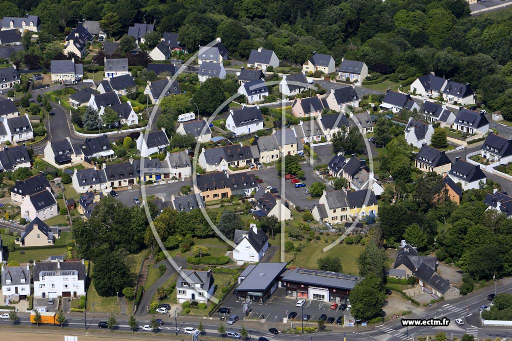 Photo arienne de Concarneau (Kergoben)