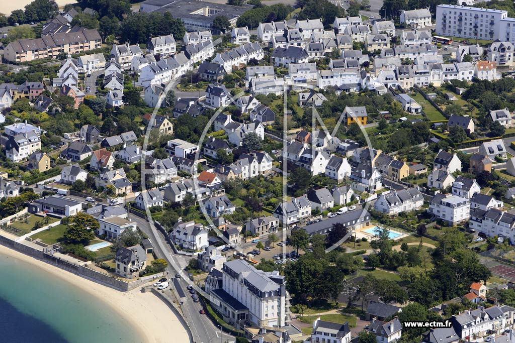 Photo arienne de Concarneau (Plage de Cornouaille)