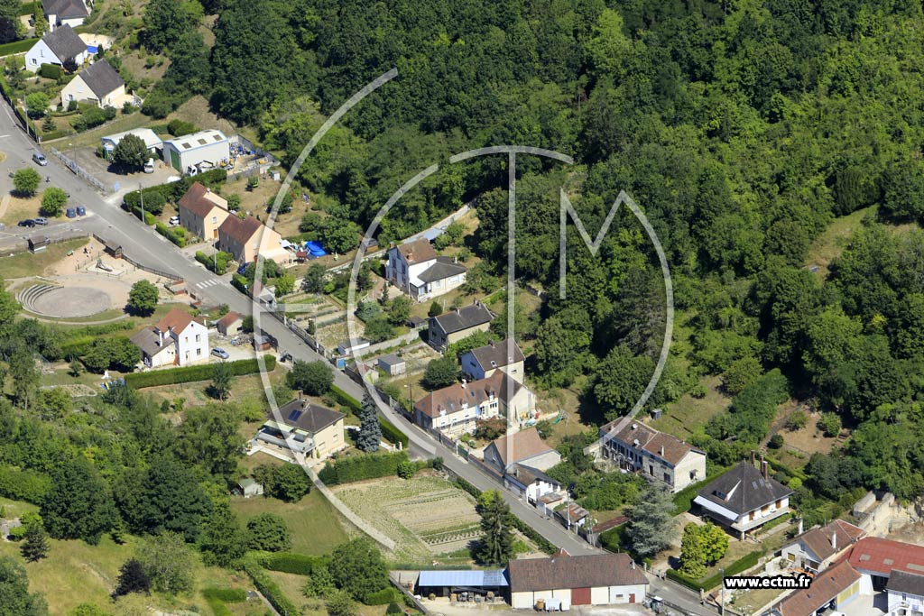 Photo arienne de Tonnerre (Valle des Lices)