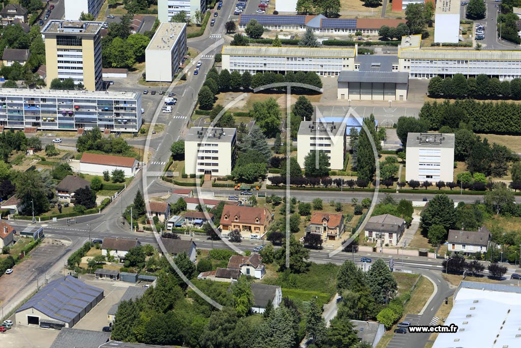 Photo arienne de Joigny (Champagne)